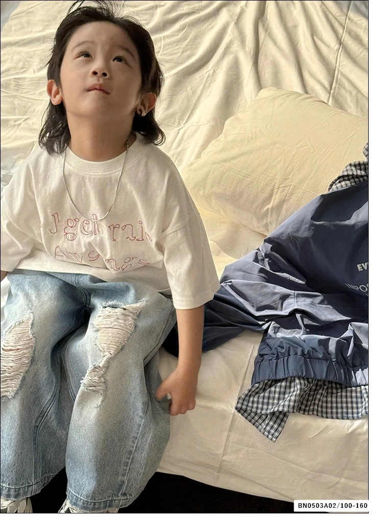 ÁO THUN THÊU CHỮ