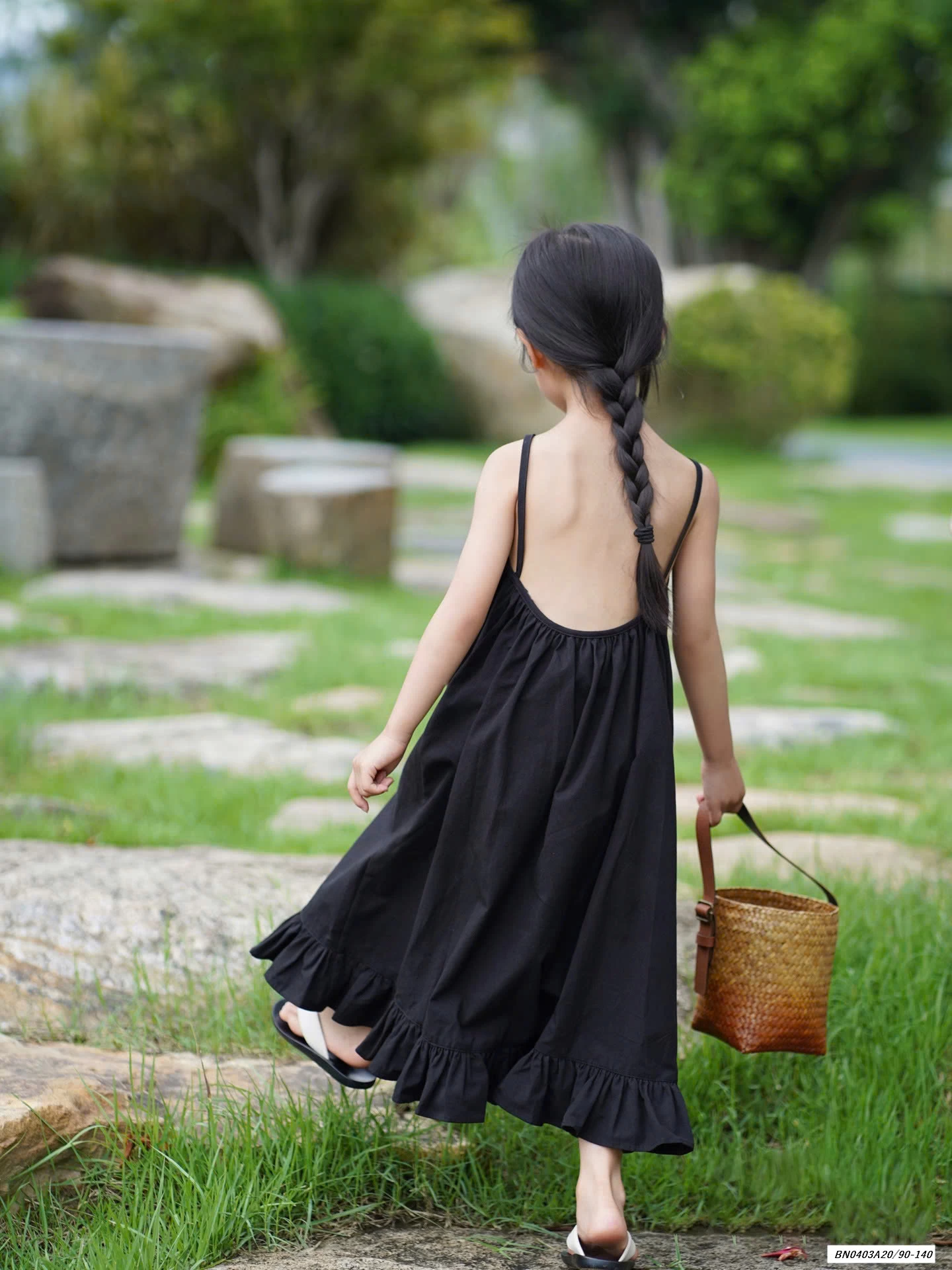 MAXI CỔ YẾM HỞ LƯNG