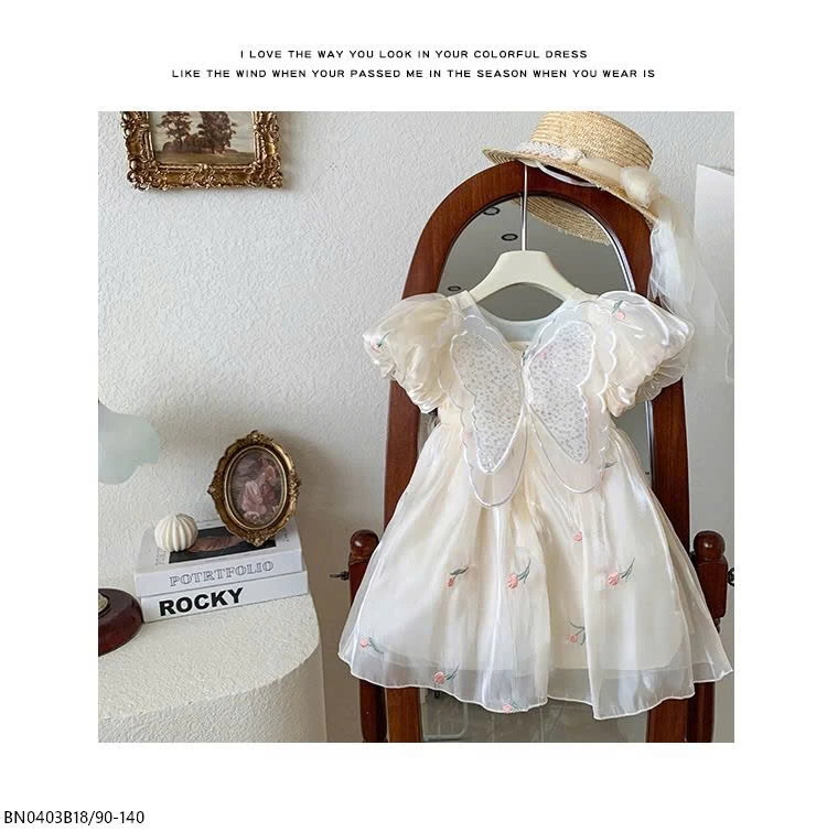 ĐẦM CÔNG CHÚA CÁNH BƯỚM