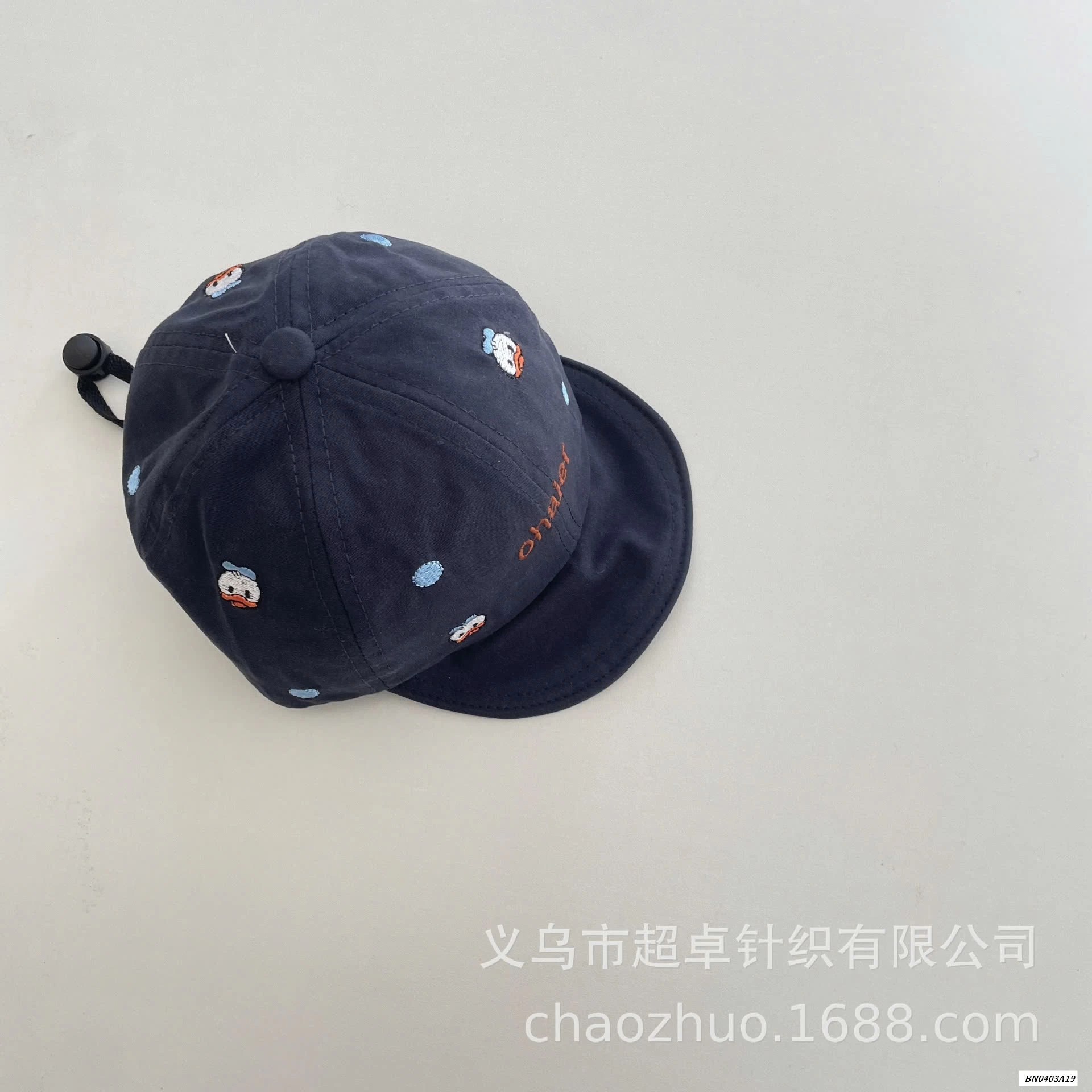 MŨ KẾT THÊU VỊT DONAL