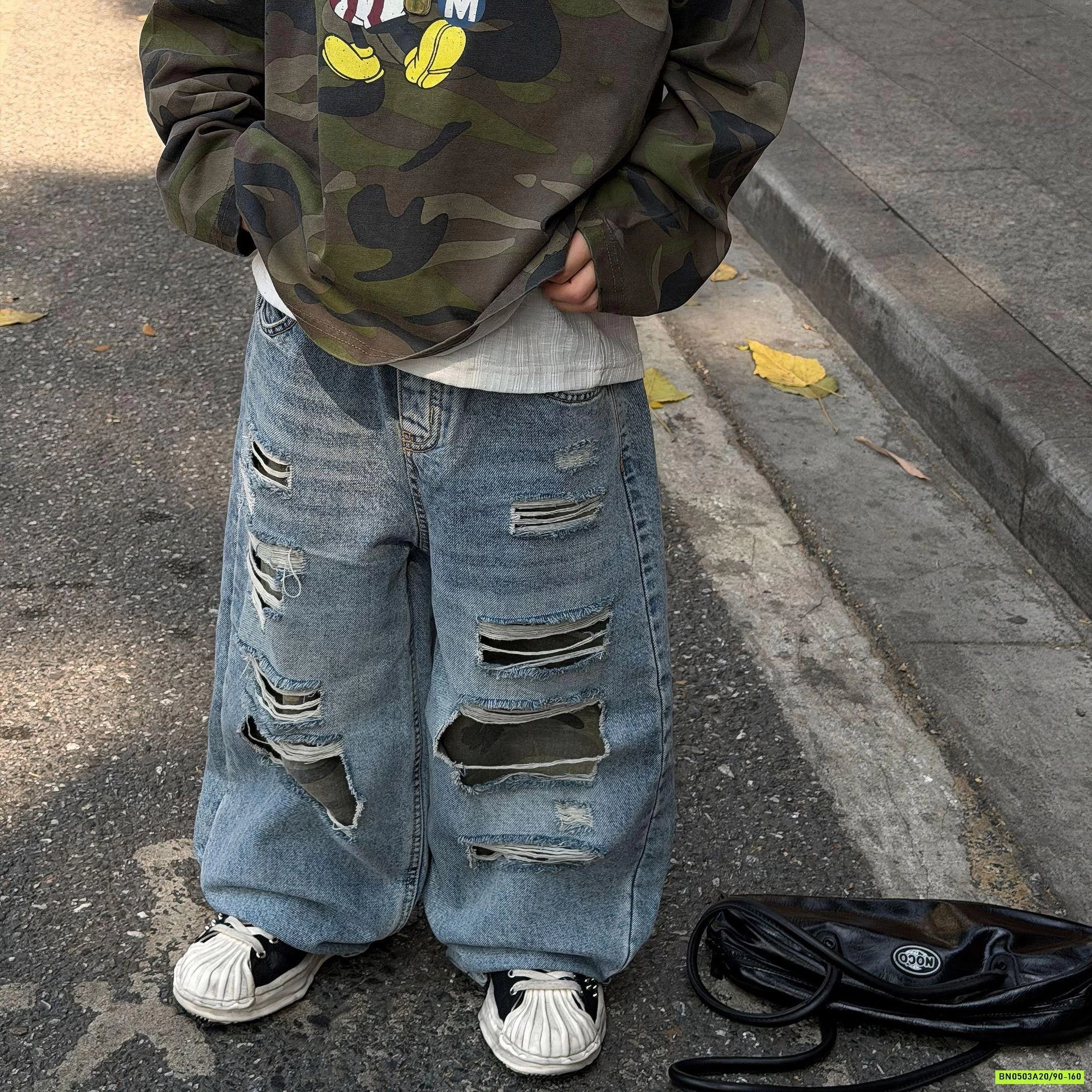 JEANS SUÔNG RÁCH VÁ GỐI FANSHU