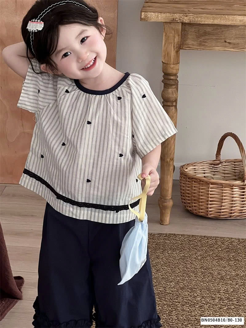 ÁO KẺ TIM CHO BÉ GÁI