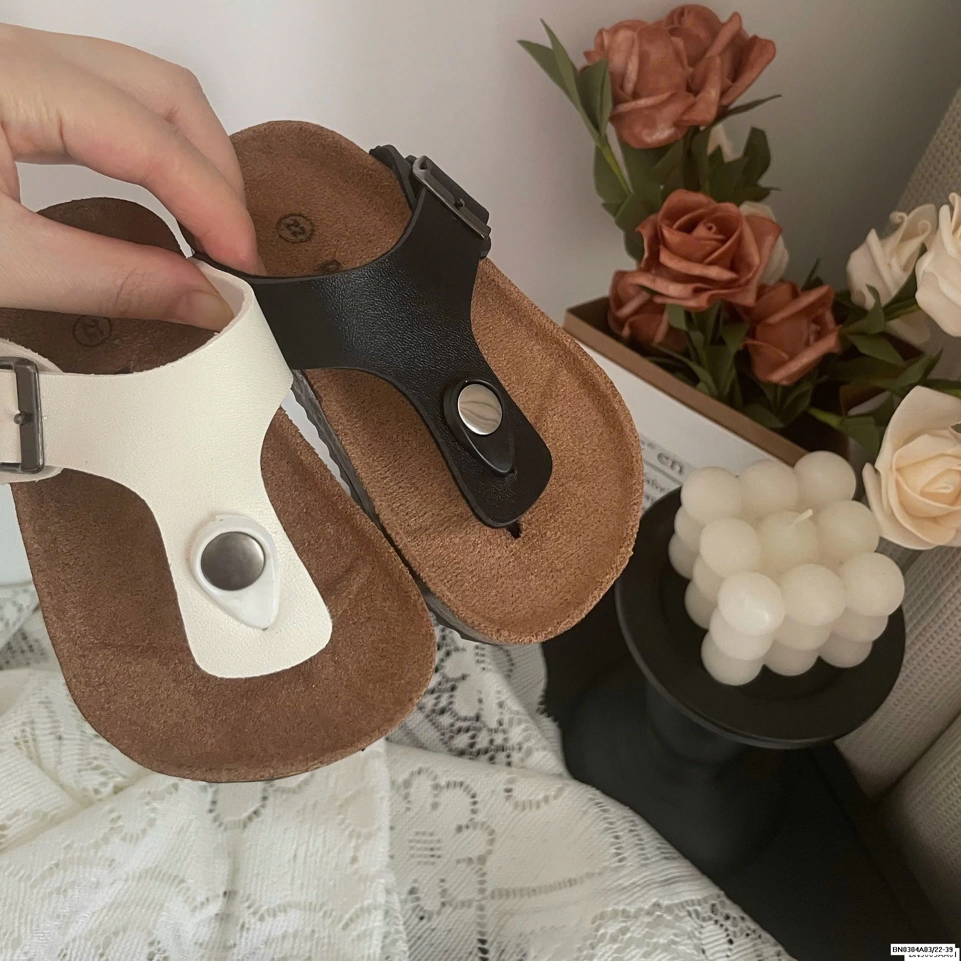 DÉP XỎ NGÓN ĐẾ KẾP RUIZU