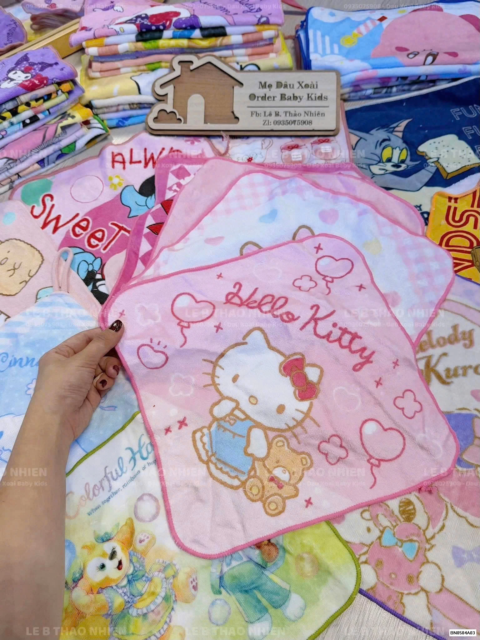 SÉT 5 KHĂN MẶT DỄ THƯƠNG