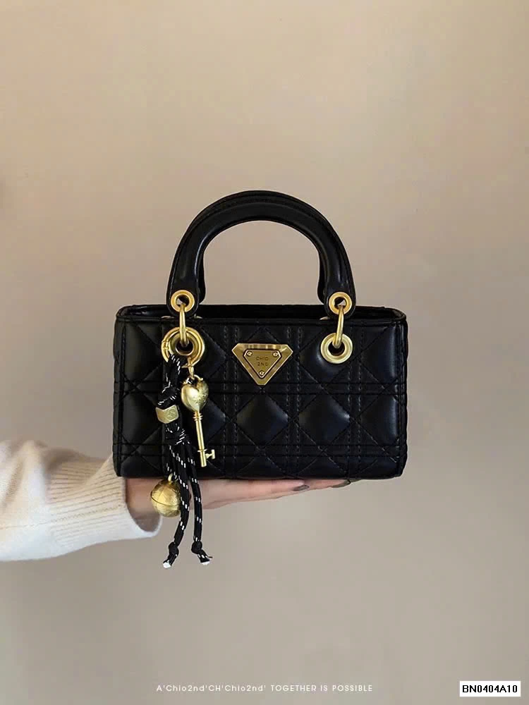 TÚI CHIO2ND TAG PRADA