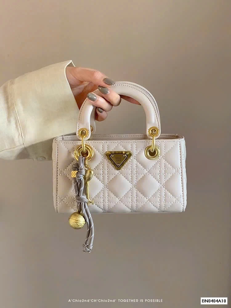 TÚI CHIO2ND TAG PRADA