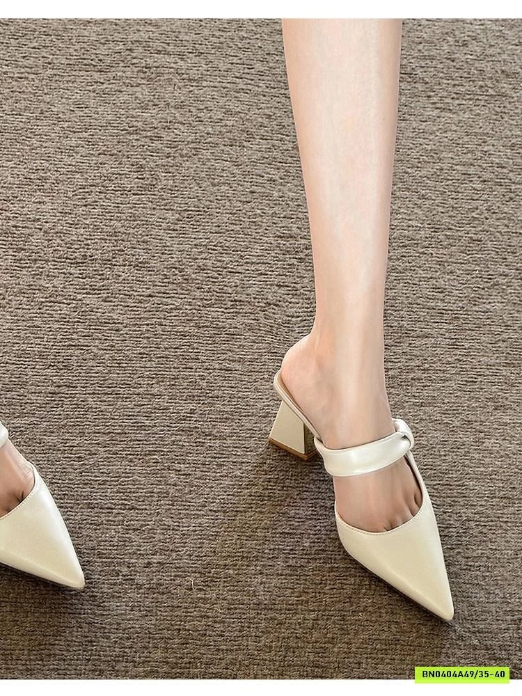 SỤC CAO GÓT MŨI NHỌN QUAI LỆCH