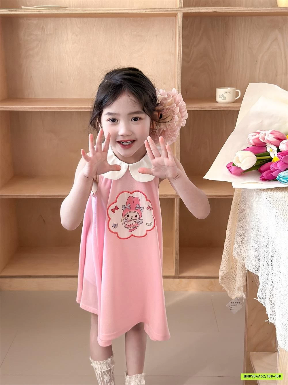 ĐẦM SÁT NÁCH DÁNG XÒE CỔ SEN