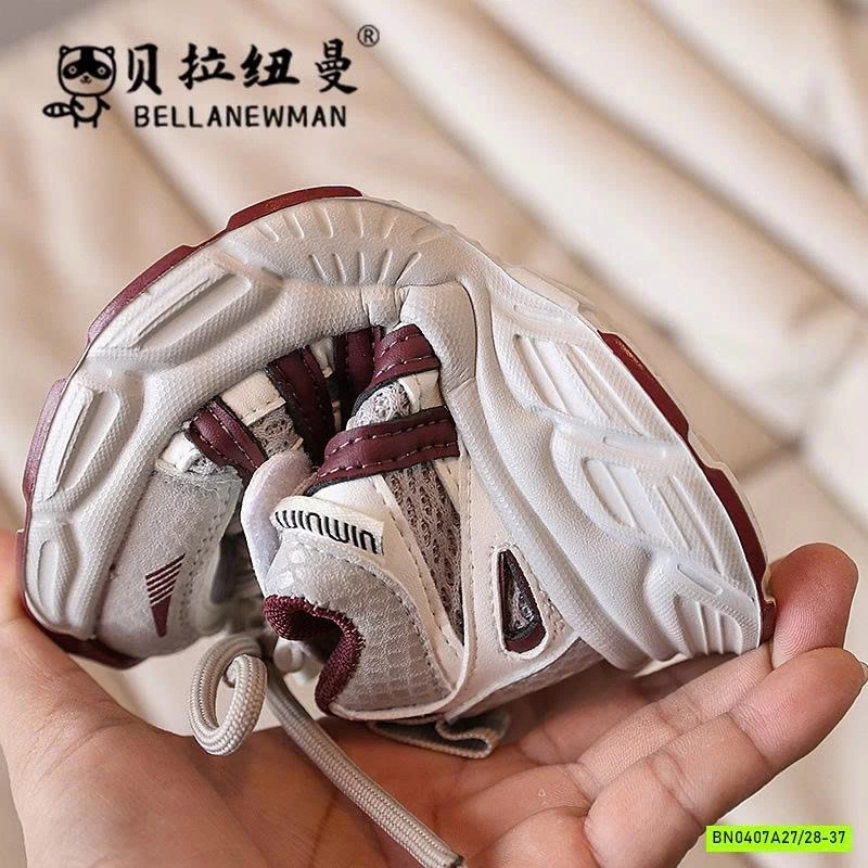 SNEAKER CÁ TÍNH 3 SỌC