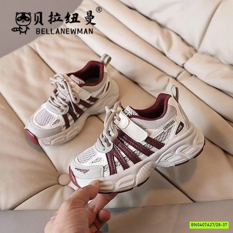 SNEAKER CÁ TÍNH 3 SỌC