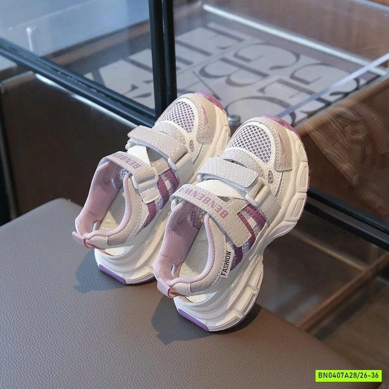 GIÀY THỂ THAO LƯỚI QUAI DÁN