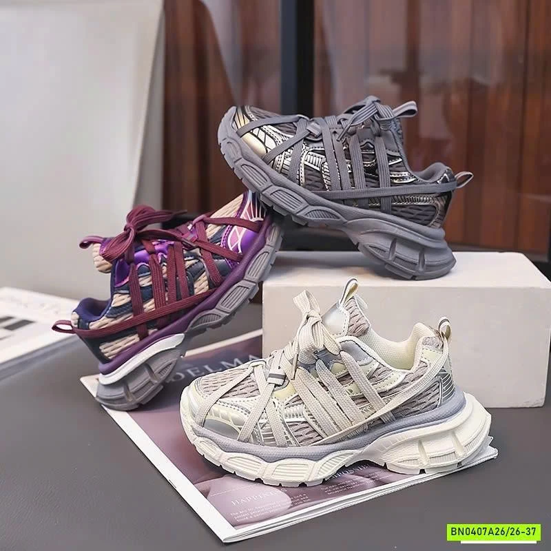 GIÀY THỂ THAO CÁ TÍNH