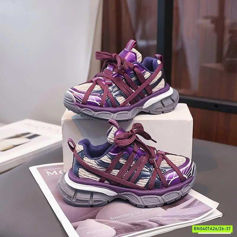 GIÀY THỂ THAO CÁ TÍNH