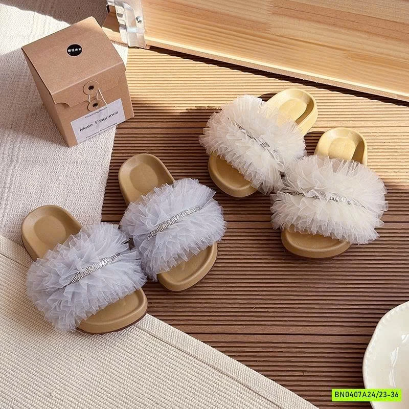 DÉP LÊ QUAI REN GẮN ĐÁ