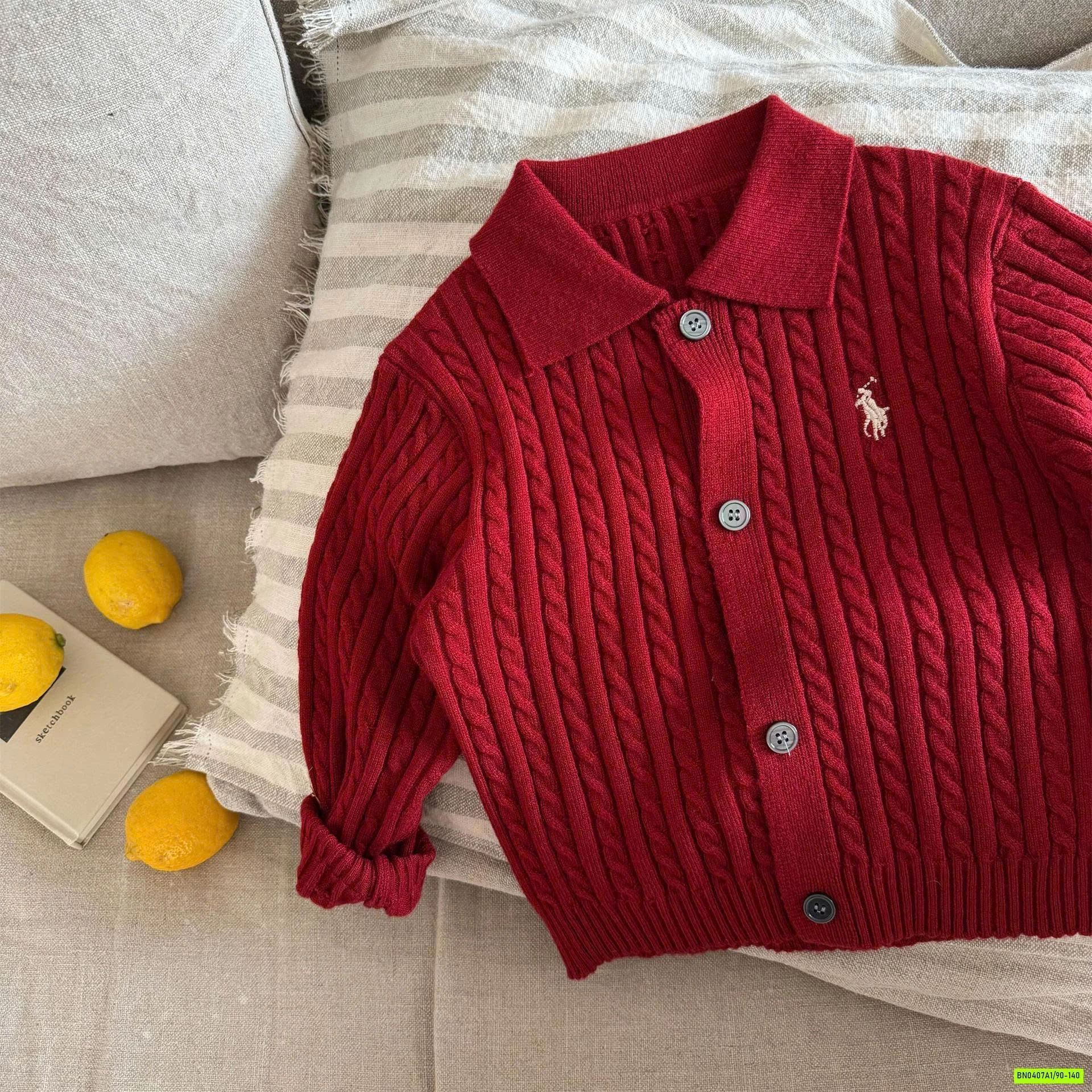 KHOÁC LEN LOGO NGỰA MMY