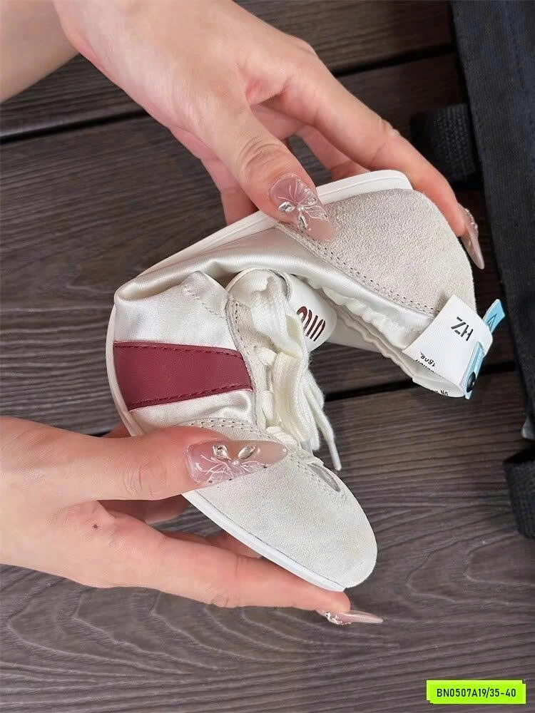 GIÀY SLIPON MIU NỮ