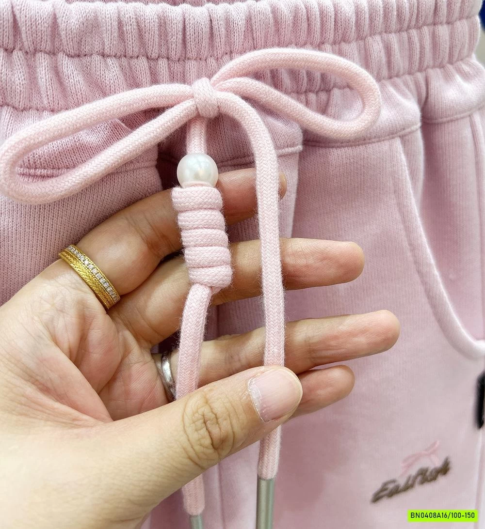 QUẦN NỈ BO GẤU THÊU CHỮ KAKADY