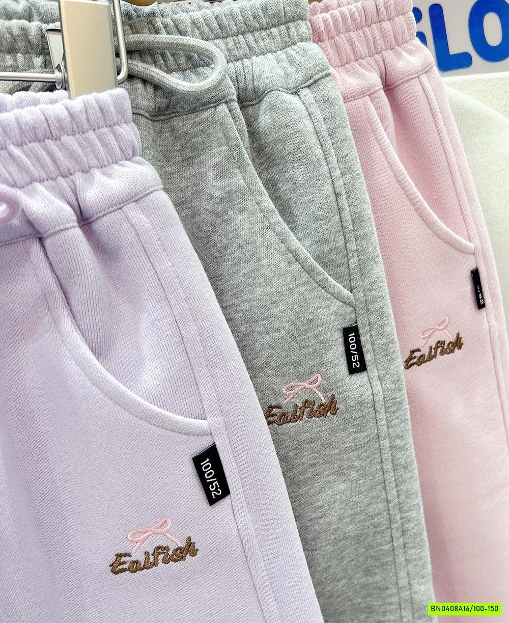 QUẦN NỈ BO GẤU THÊU CHỮ KAKADY