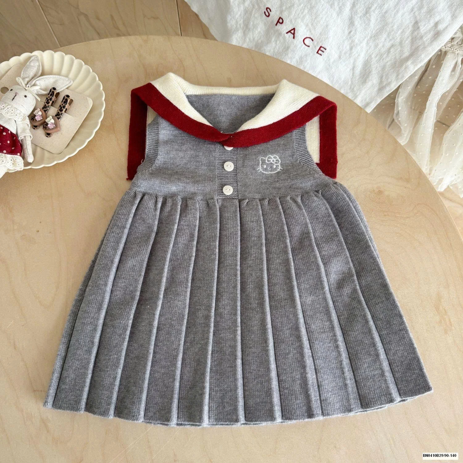 VÁY SÁT NÁCH XẾP LY CỔ THỦY THỦ BÉ GÁI