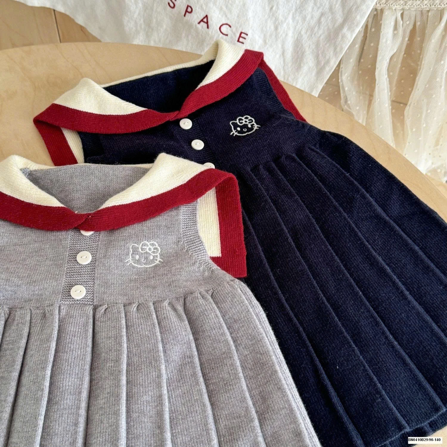 VÁY SÁT NÁCH XẾP LY CỔ THỦY THỦ BÉ GÁI