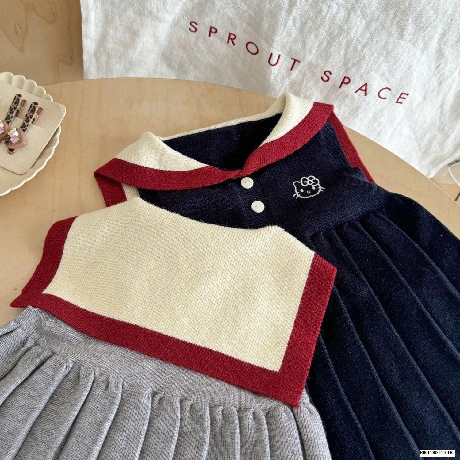 VÁY SÁT NÁCH XẾP LY CỔ THỦY THỦ BÉ GÁI