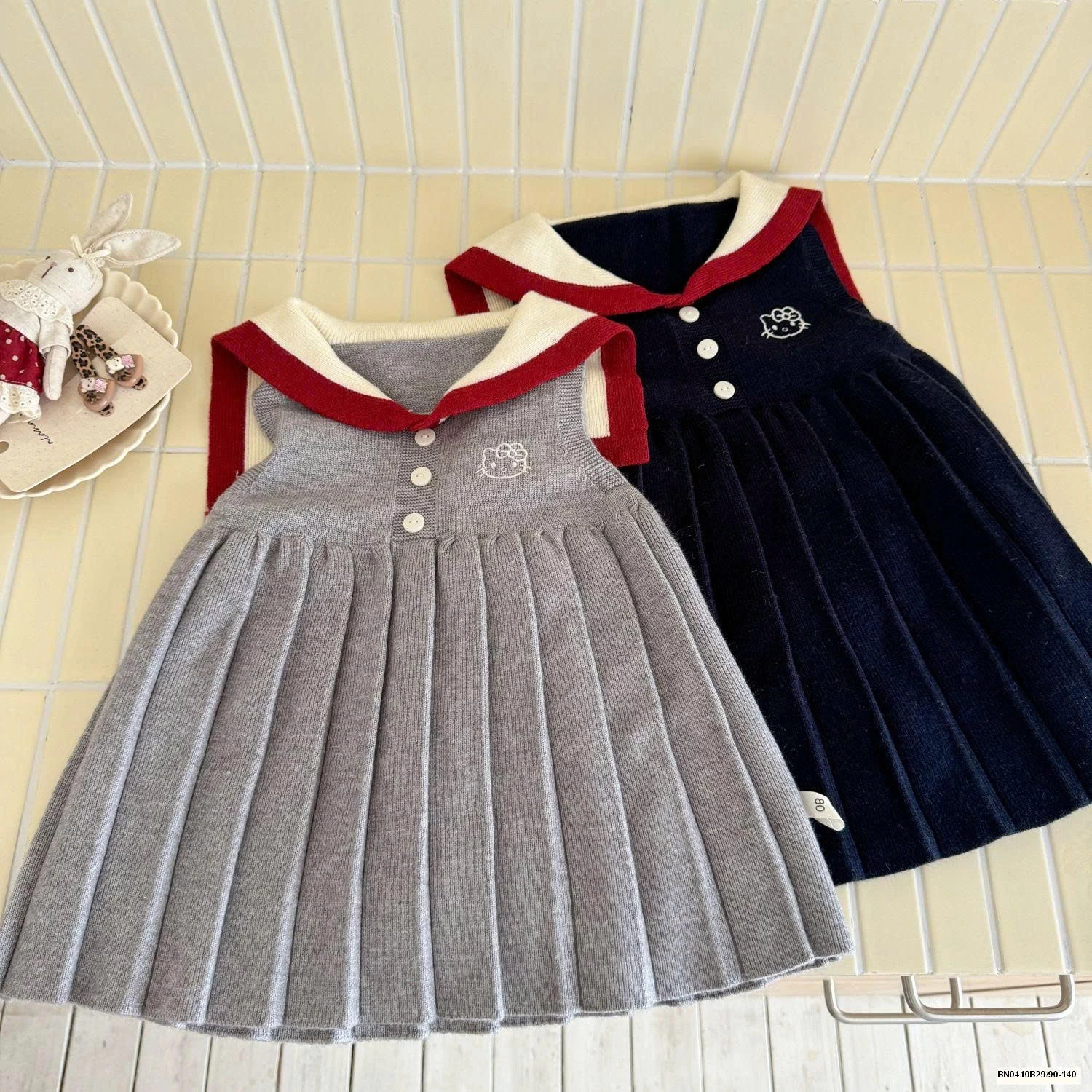 VÁY SÁT NÁCH XẾP LY CỔ THỦY THỦ BÉ GÁI