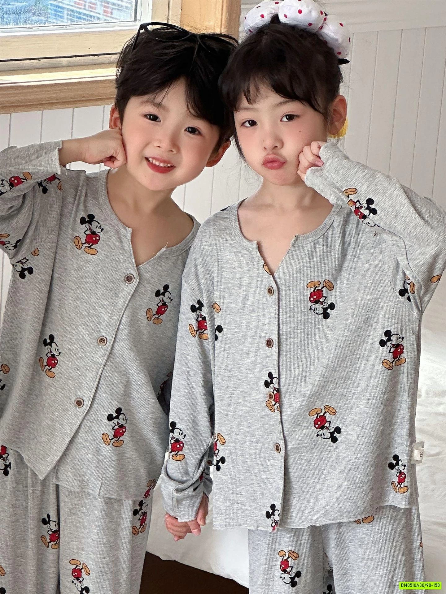 BỘ NGỦ MICKEY XÁM