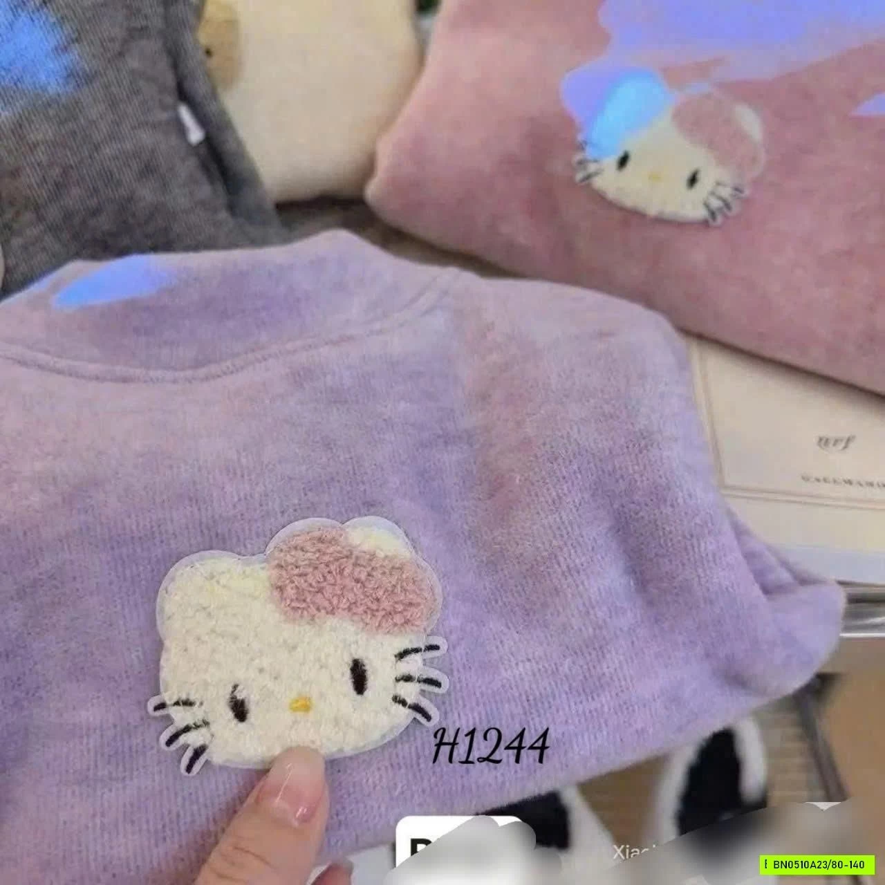 ÁO NỈ LÔNG CỪU CỔ 3P