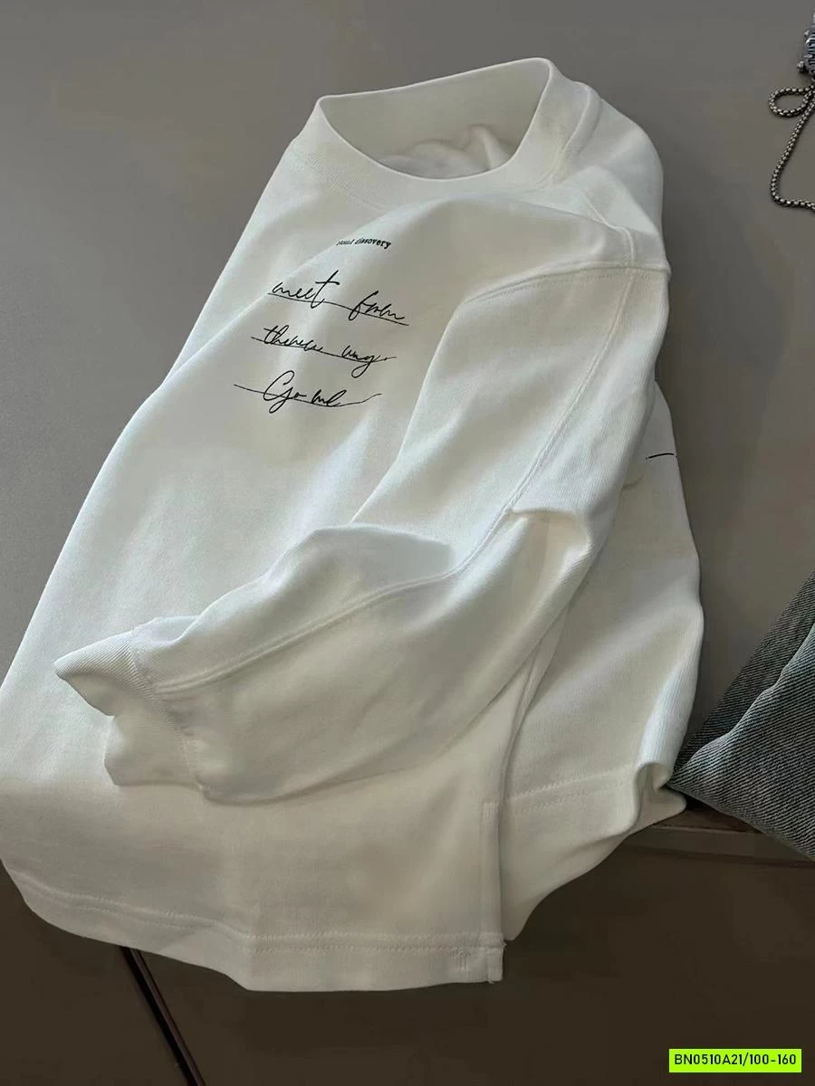 ÁO THUN TRẮNG IN CHỮ NHỎ