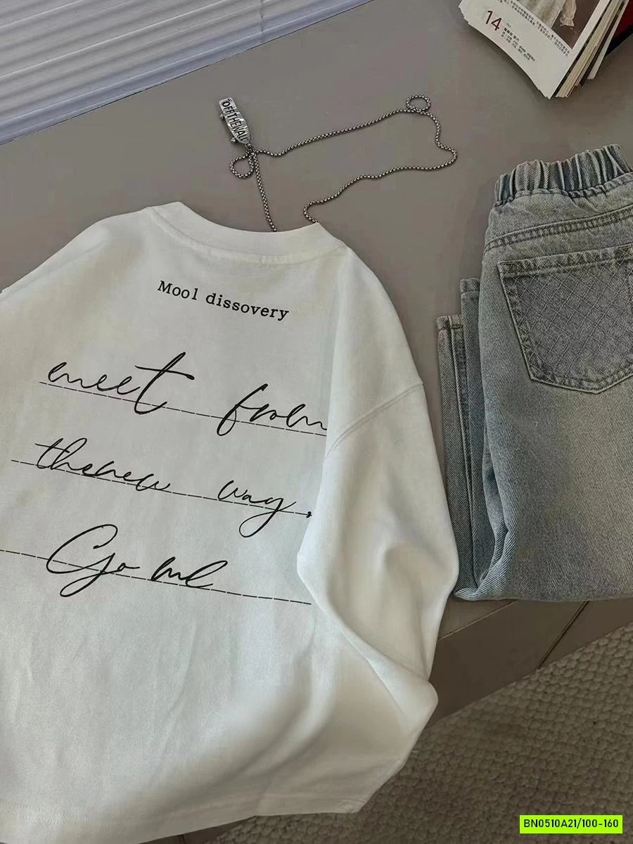 ÁO THUN TRẮNG IN CHỮ NHỎ
