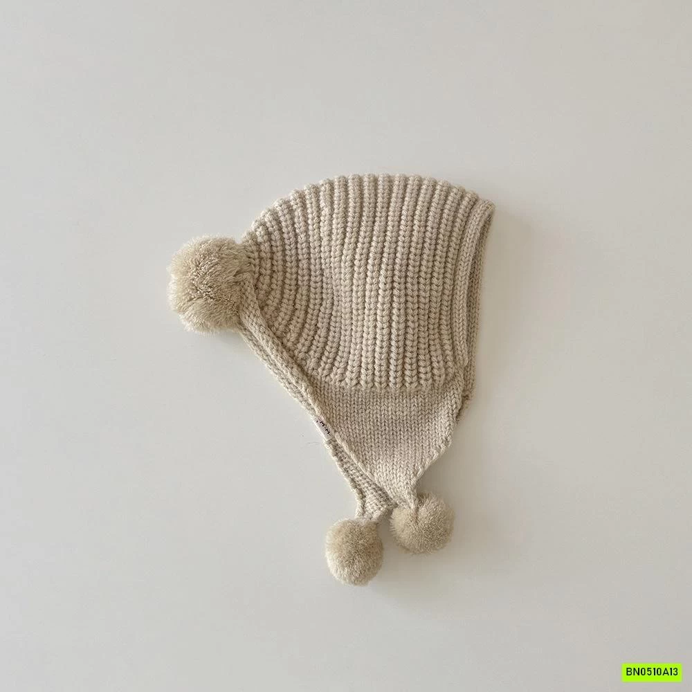 MŨ LEN BỊT TAI GẮN BÔNG VINTAGE