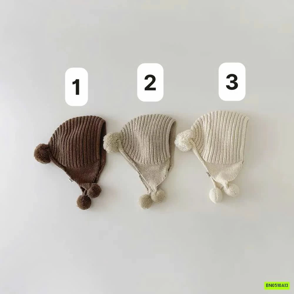 MŨ LEN BỊT TAI GẮN BÔNG VINTAGE