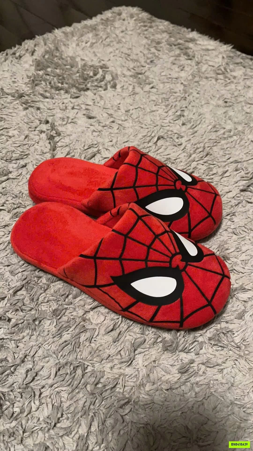 DÉP LÔNG ĐI TRONG NHÀ SPIDERMAN