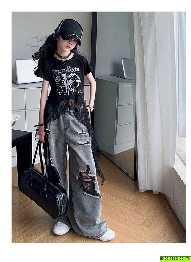SÉT ÁO THUN PHỐI REN CÁ TÍNH MIX QUẦN JEAN RÁCH