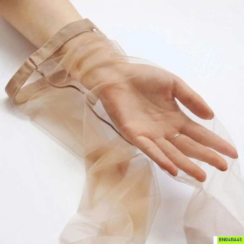 QUẦN TẤT GIẤY TÀNG HÌNH