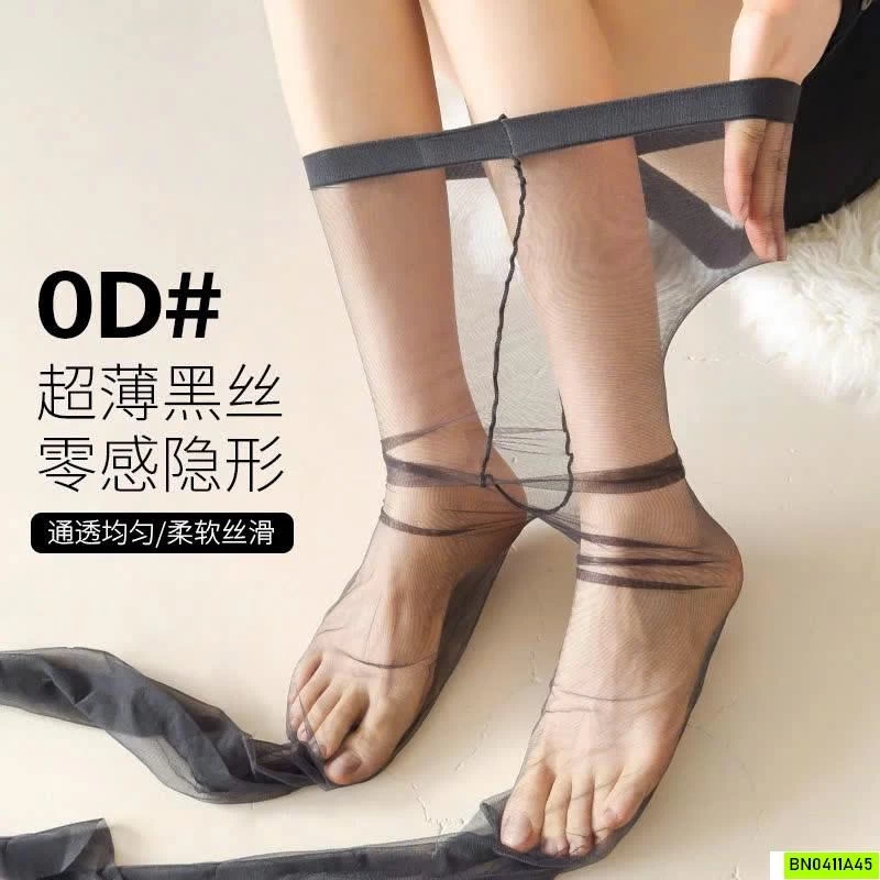 QUẦN TẤT GIẤY TÀNG HÌNH