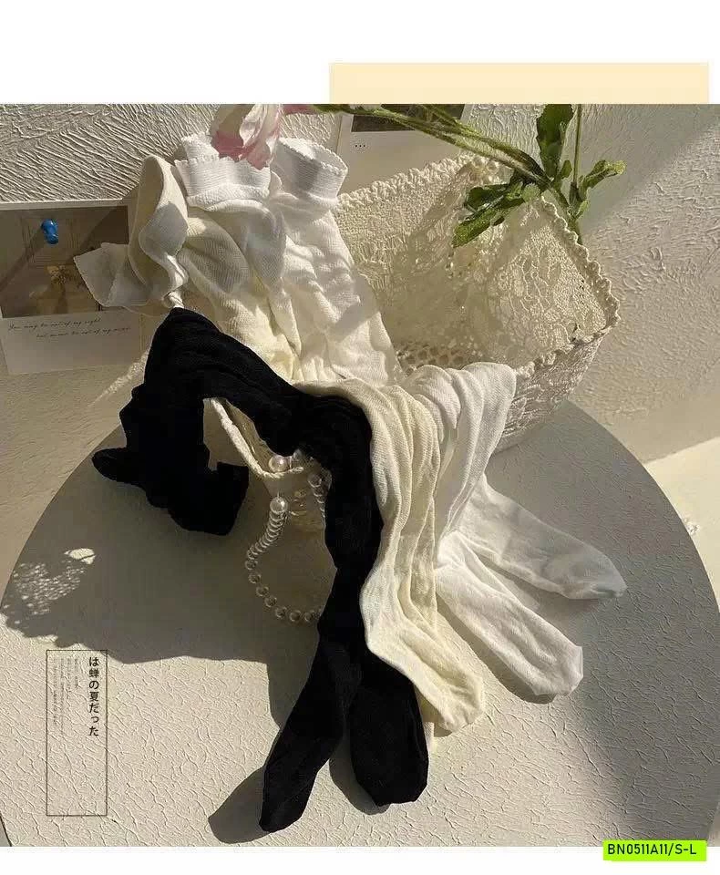 QUẦN TẤT REN THÊU NƠ