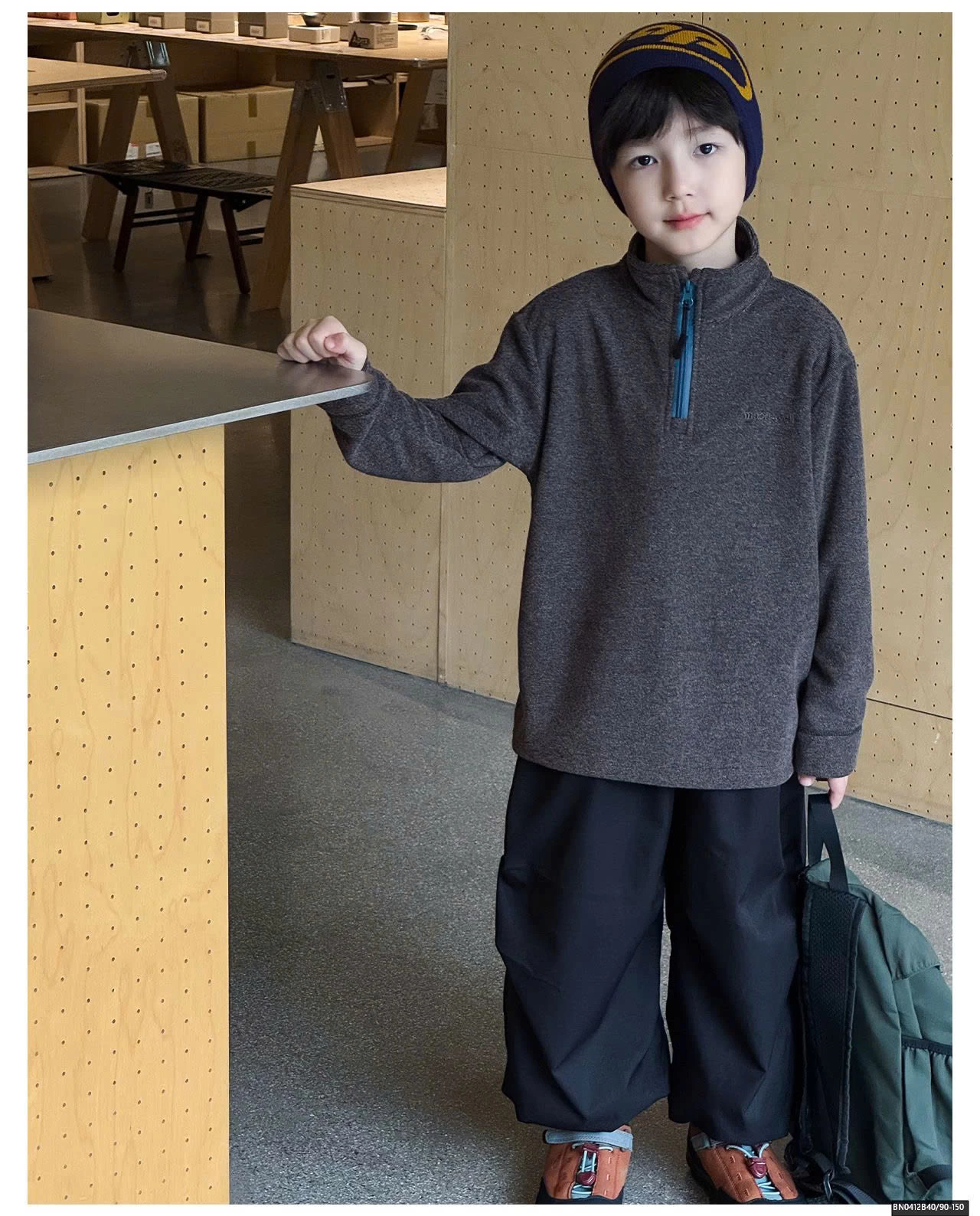 ÁO NỈ BÔNG CỔ KHÓA AOAOKIDS