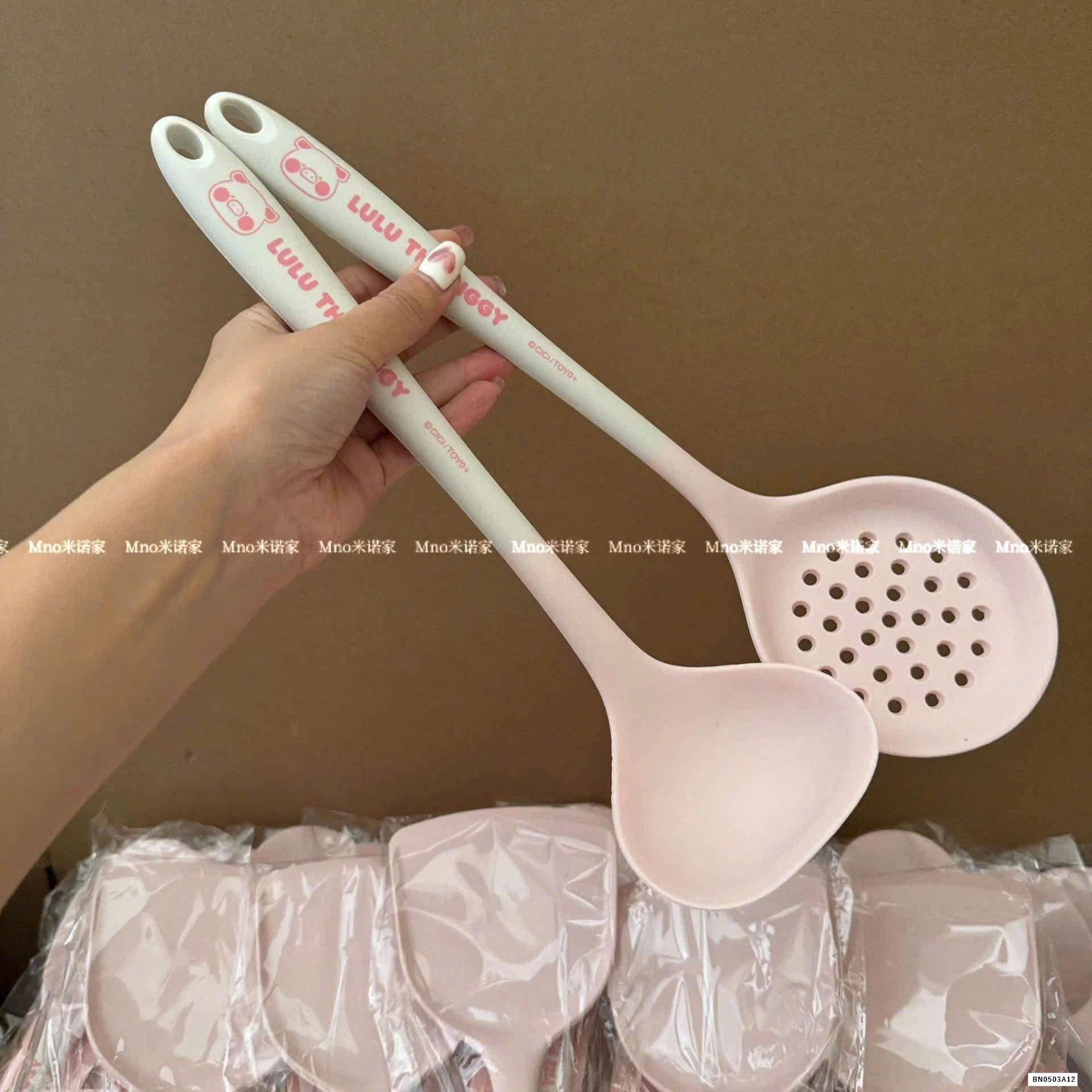 BỘ 3 DỤNG CỤ BẾP SILICON CHỊU NHIỆT CAO