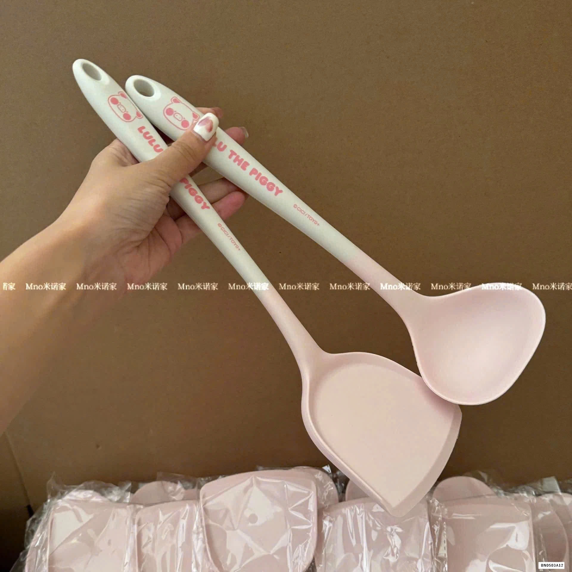 BỘ 3 DỤNG CỤ BẾP SILICON CHỊU NHIỆT CAO