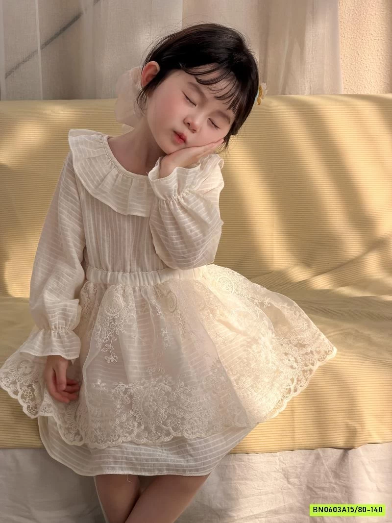 ĐẦM TIỂU THƯ PHỐI REN