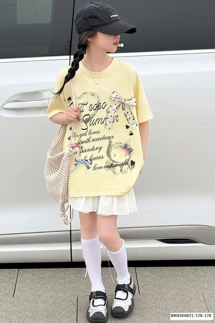 ÁO THUN CHỮ GẮN NƠ MIX CV TRẮNG