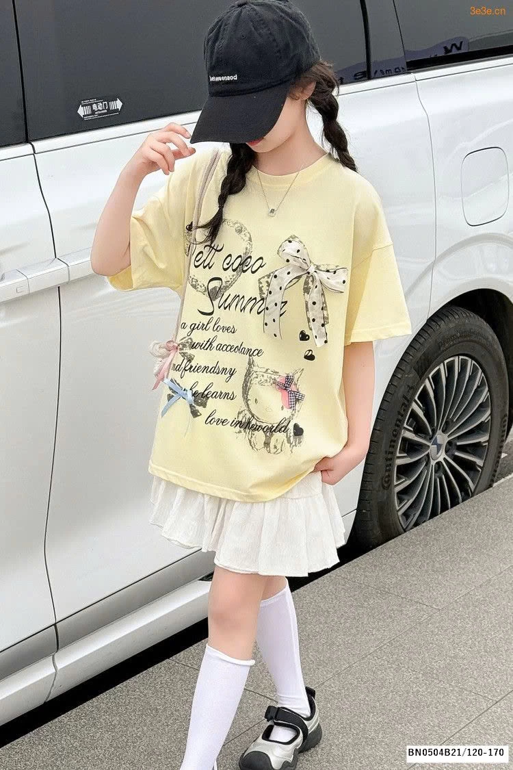 ÁO THUN CHỮ GẮN NƠ MIX CV TRẮNG