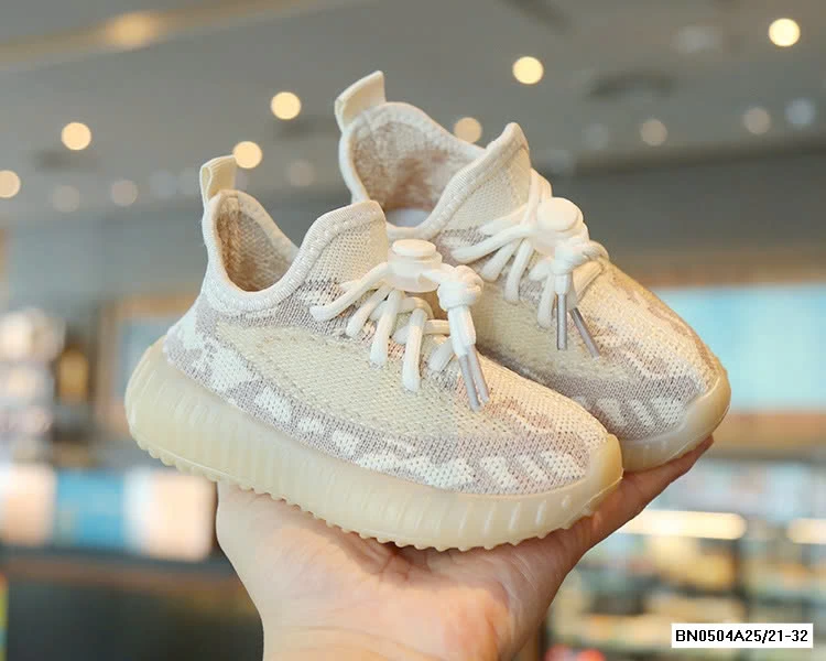 GIÀY CHUN THỂ THAO THOÁNG KHÍ