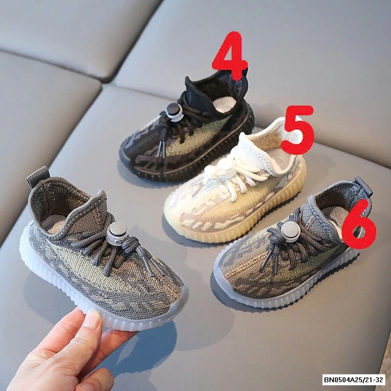 GIÀY CHUN THỂ THAO THOÁNG KHÍ