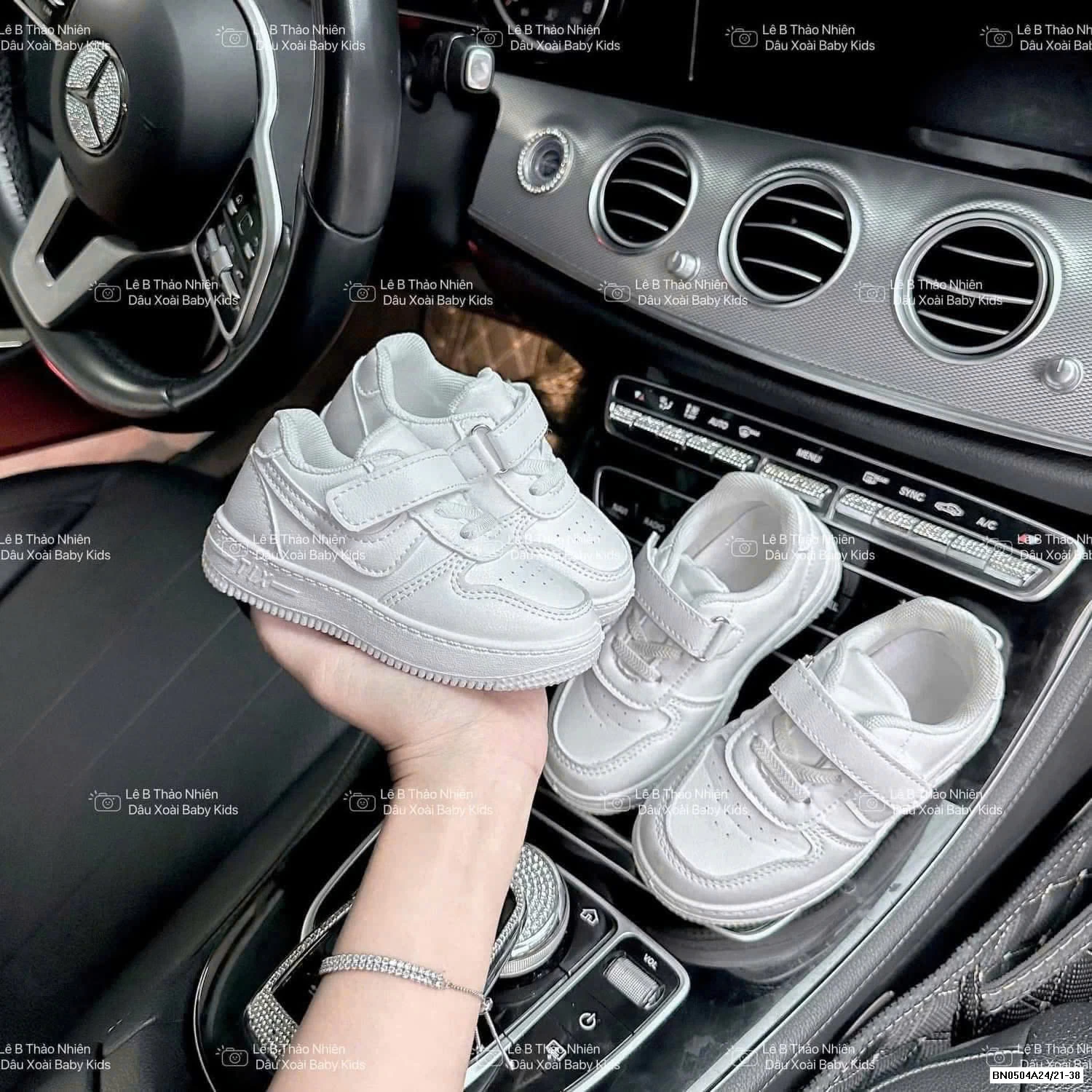 GIÀY THỂ THAO TRẮNG QUỐC DÂN