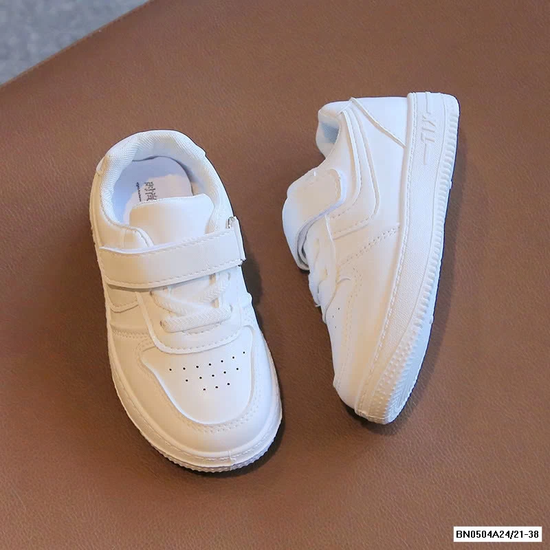 GIÀY THỂ THAO TRẮNG QUỐC DÂN