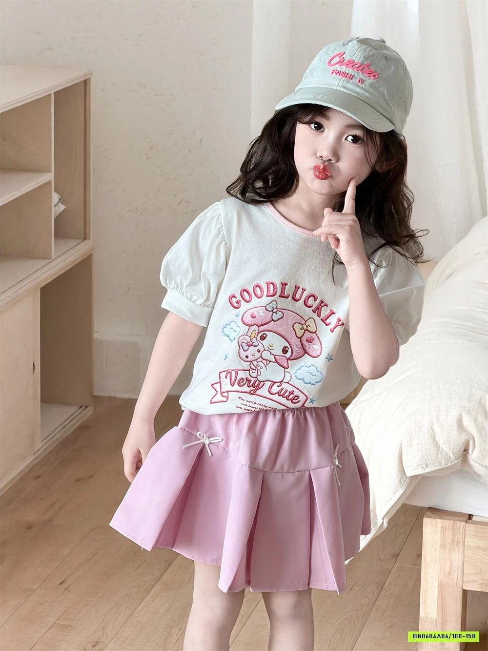 ÁO SANRIO MIX CV XẾP LY