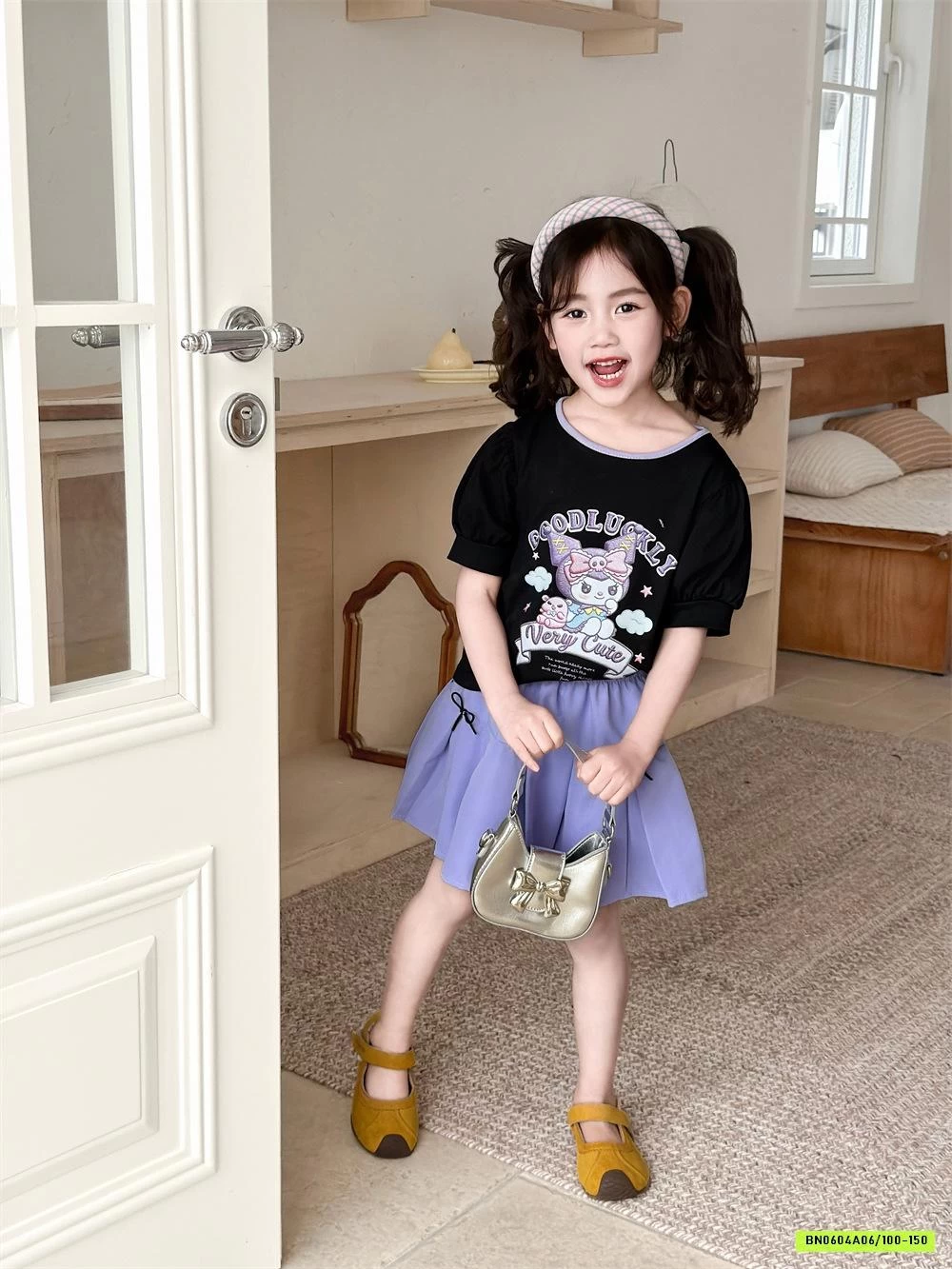 ÁO SANRIO MIX CV XẾP LY