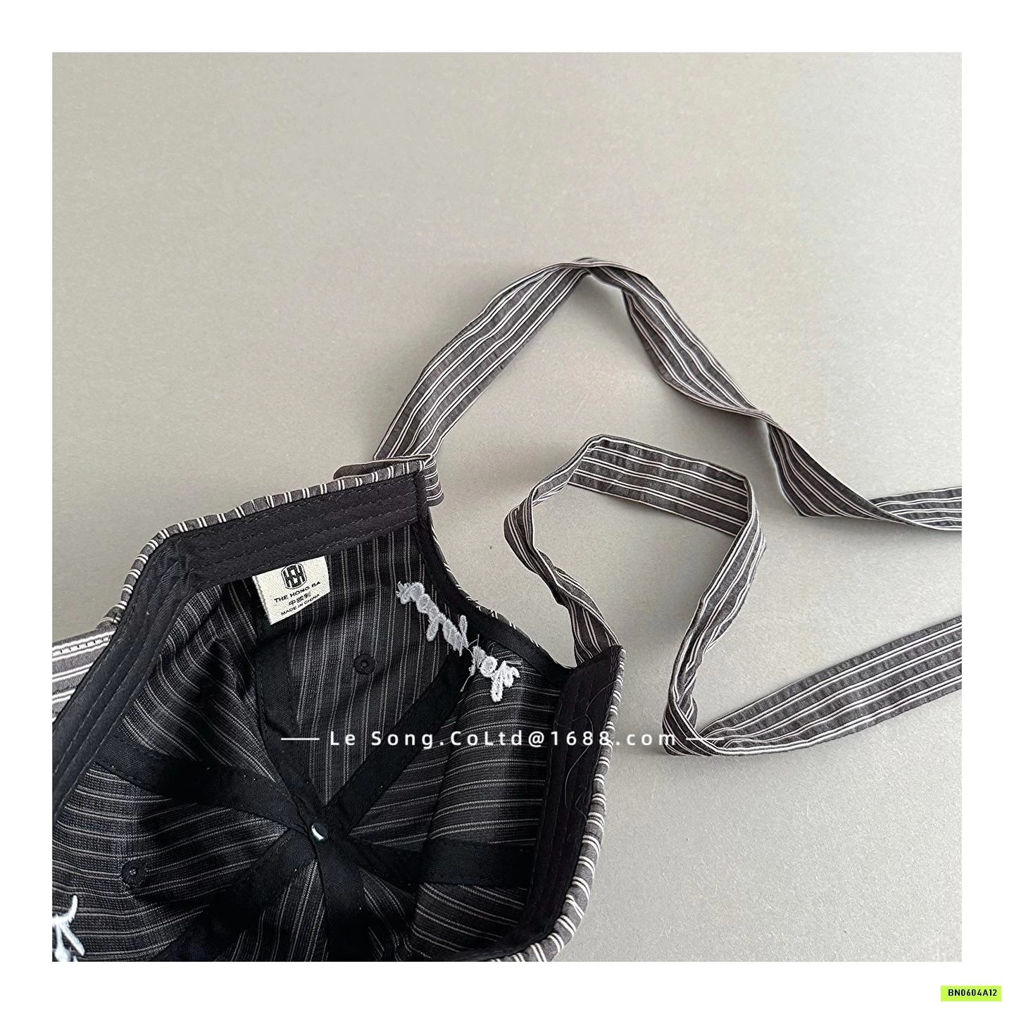 MŨ KẾT SỌC BUỘC NƠ